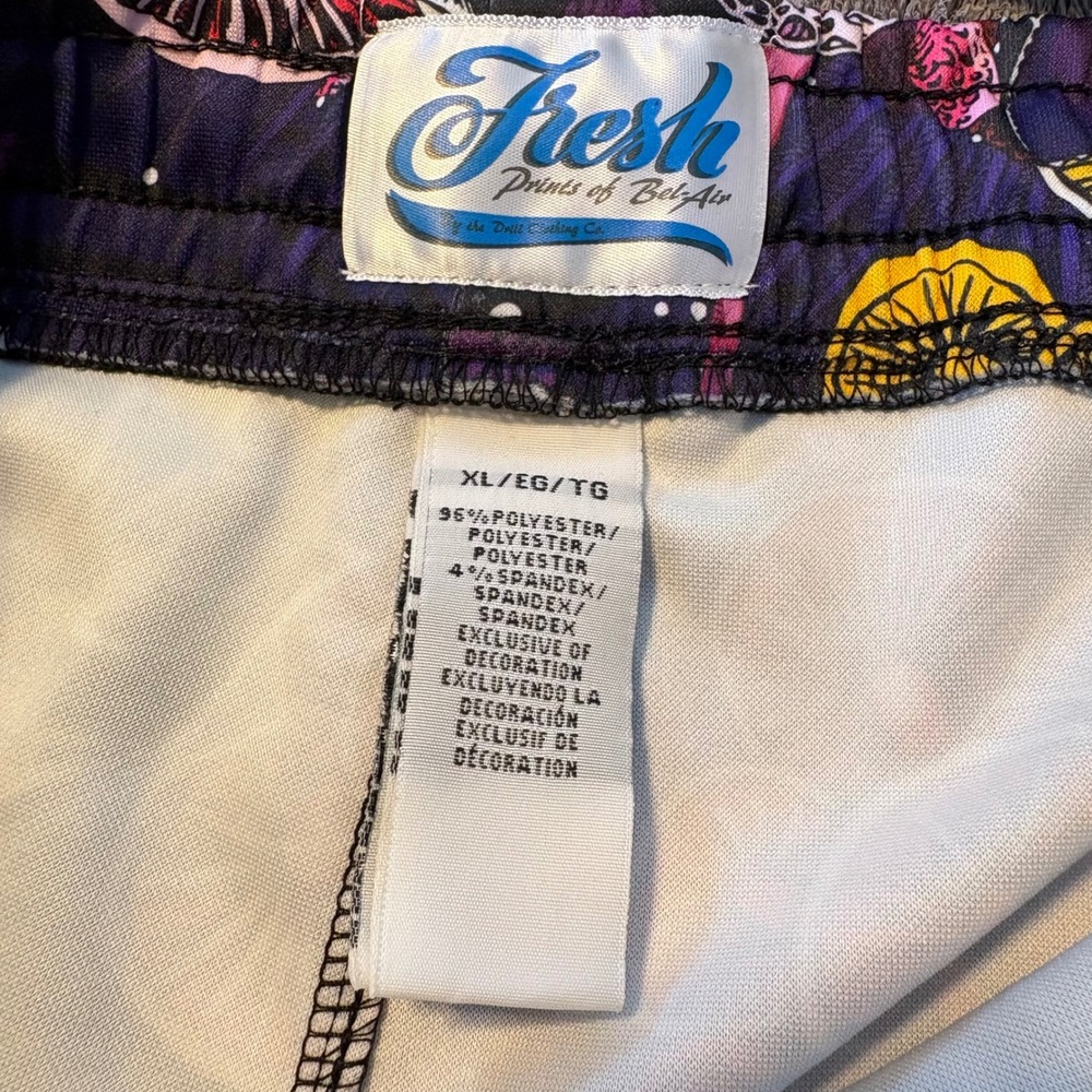 NEW Fresh Prints of Bel-Air Men's Shorts XL Black Multi Skull Mushroom Graphic - Picture 4 of 7
